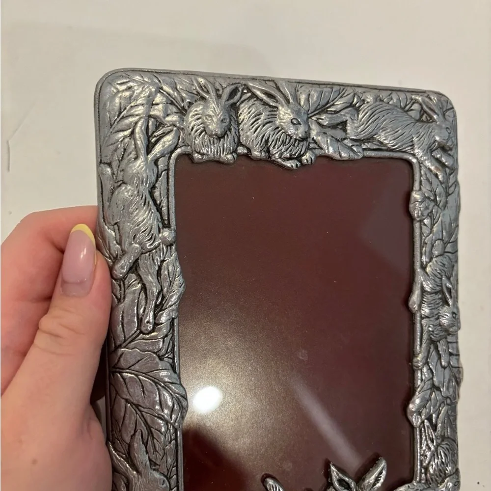 Vintage 1987 Arthur Court Silvertone Metal Bunny Rabbit Picture Frame 5x7